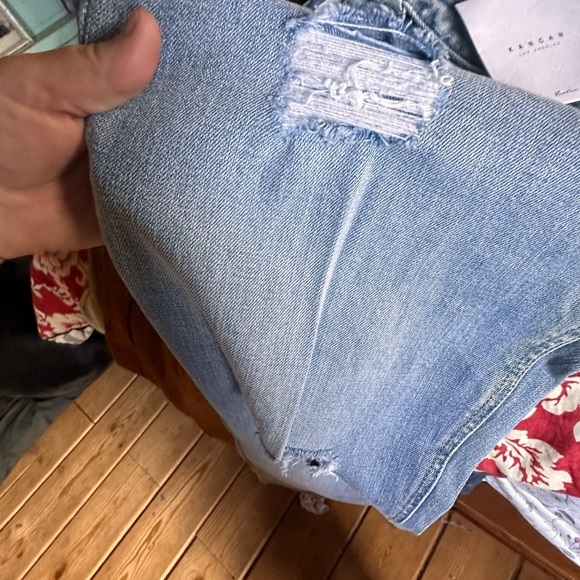 Kancan size 15/31 NWT high rise slim straight distressed light wash denim jean. - Picture 12 of 14
